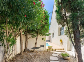 Отель Apartment Le Petit Patio  Шаторенар